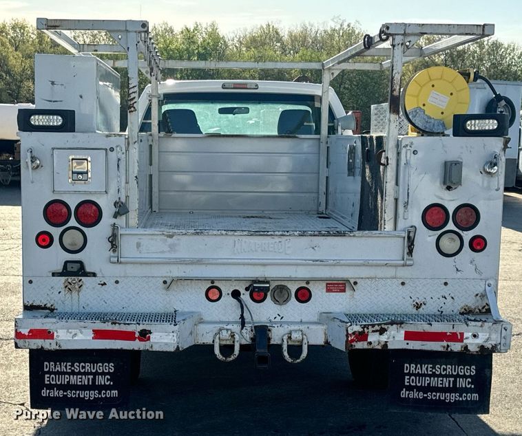 image for item DV1961 2011 Ford F550 Super Duty XL utility / service truck