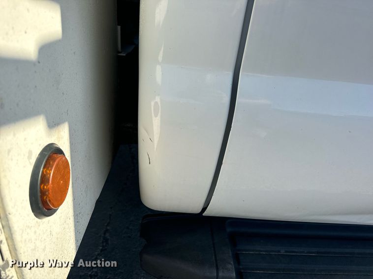 image for item DV1961 2011 Ford F550 Super Duty XL utility / service truck