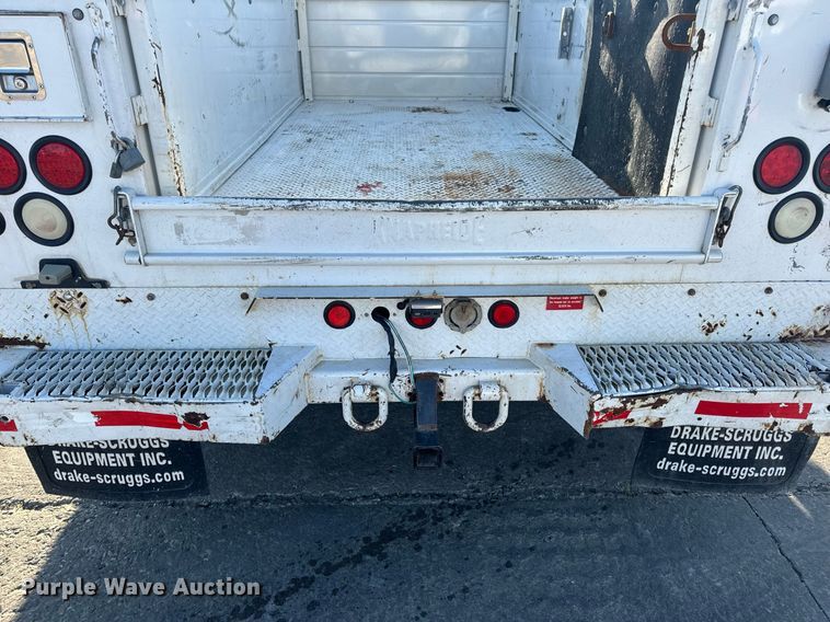 image for item DV1961 2011 Ford F550 Super Duty XL utility / service truck