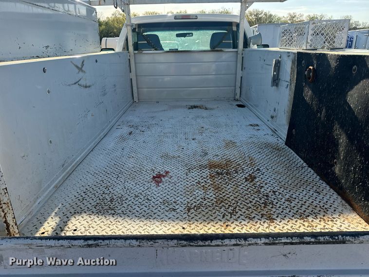 image for item DV1961 2011 Ford F550 Super Duty XL utility / service truck