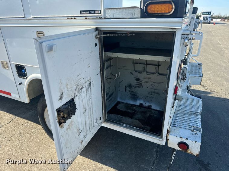 image for item DV1961 2011 Ford F550 Super Duty XL utility / service truck