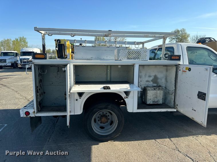 image for item DV1961 2011 Ford F550 Super Duty XL utility / service truck