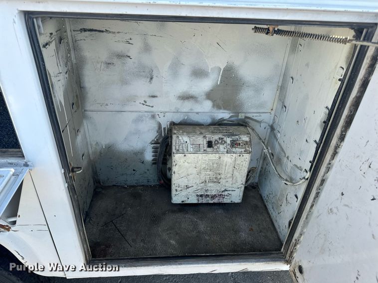 image for item DV1961 2011 Ford F550 Super Duty XL utility / service truck