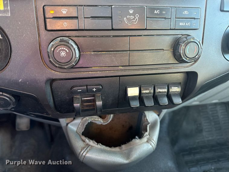 image for item DV1961 2011 Ford F550 Super Duty XL utility / service truck