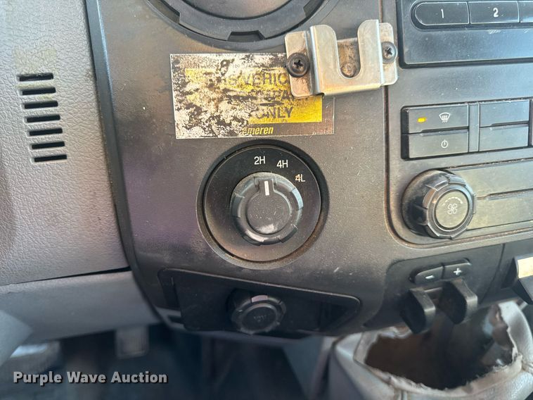 image for item DV1961 2011 Ford F550 Super Duty XL utility / service truck