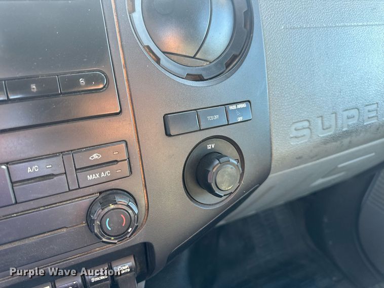 image for item DV1961 2011 Ford F550 Super Duty XL utility / service truck