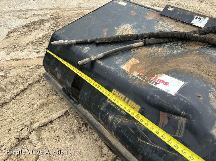 image for item DV1990 2014 Caterpillar BU118 skid steer broom