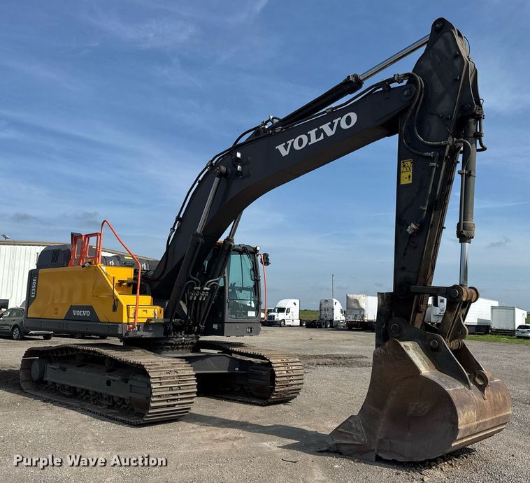image for item DV4189 2023 Volvo EC350EL excavator