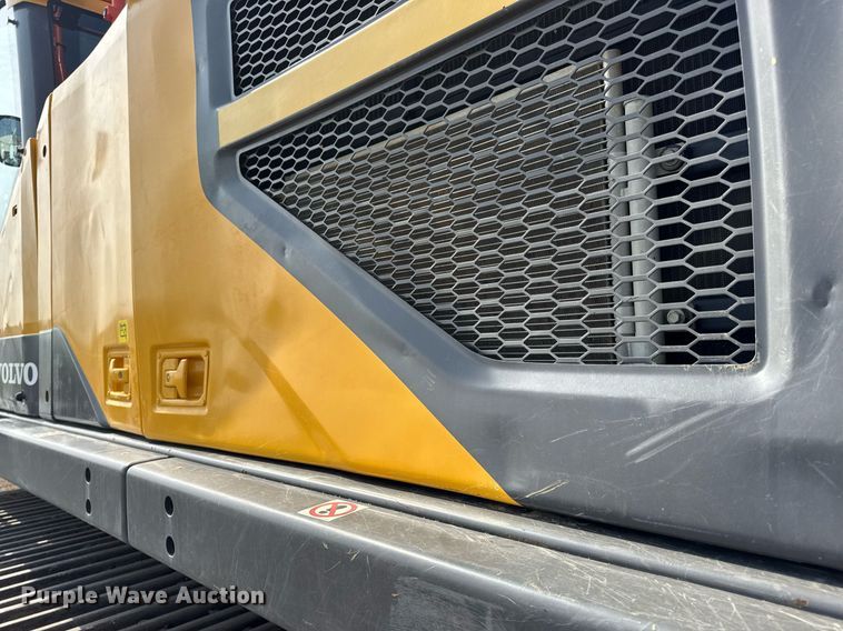 image for item DV4189 2023 Volvo EC350EL excavator