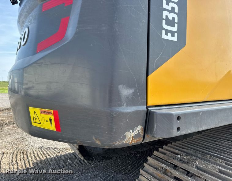 image for item DV4189 2023 Volvo EC350EL excavator