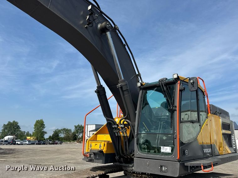 image for item DV4189 2023 Volvo EC350EL excavator