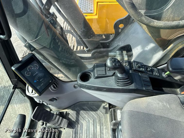 image for item DV4189 2023 Volvo EC350EL excavator