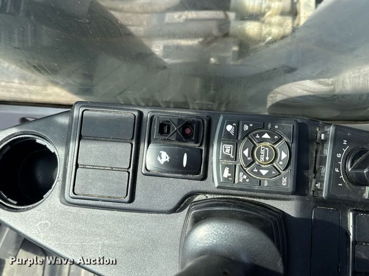 image for item DV4189 2023 Volvo EC350EL excavator