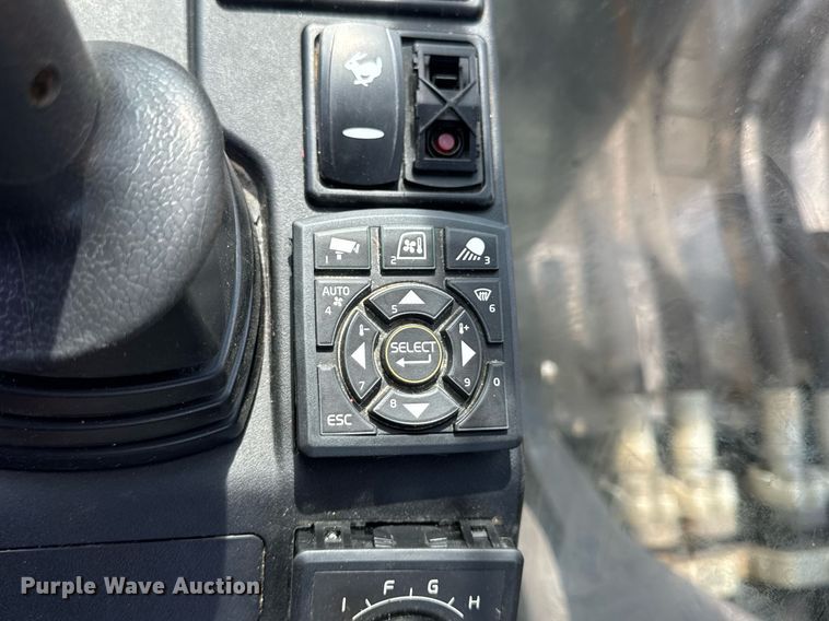 image for item DV4189 2023 Volvo EC350EL excavator