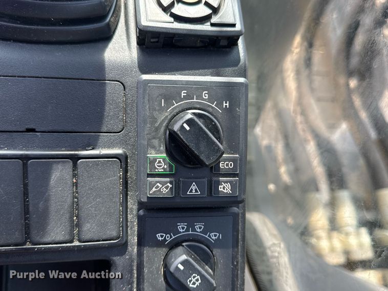 image for item DV4189 2023 Volvo EC350EL excavator