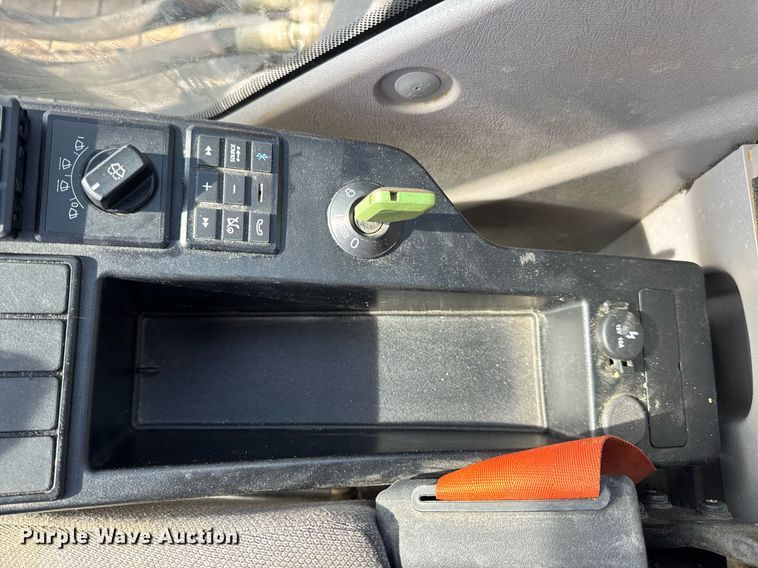 image for item DV4189 2023 Volvo EC350EL excavator