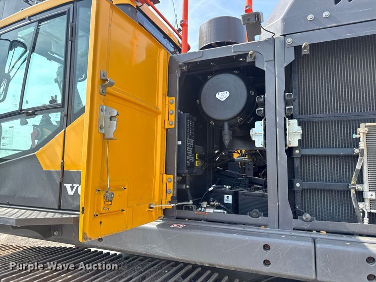 image for item DV4189 2023 Volvo EC350EL excavator