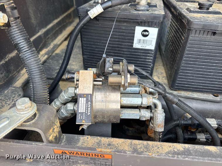 image for item DV4189 2023 Volvo EC350EL excavator