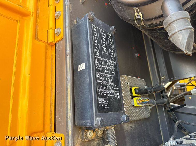 image for item DV4189 2023 Volvo EC350EL excavator