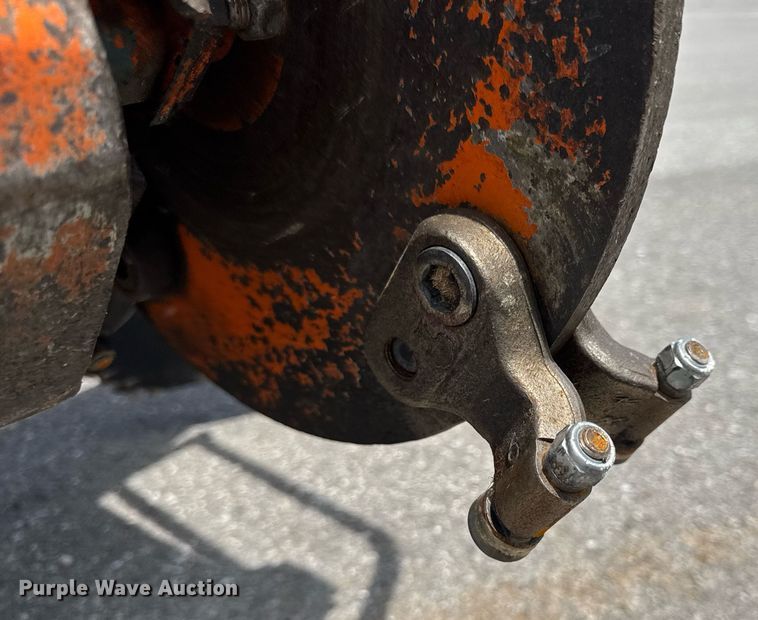 image for item DV4190 Bandit SG-40 stump grinder