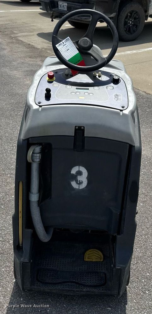 image for item DV4193 Advance SC1500 X20D floor scrubber