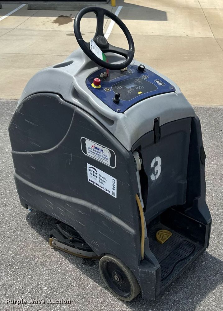 image for item DV4193 Advance SC1500 X20D floor scrubber