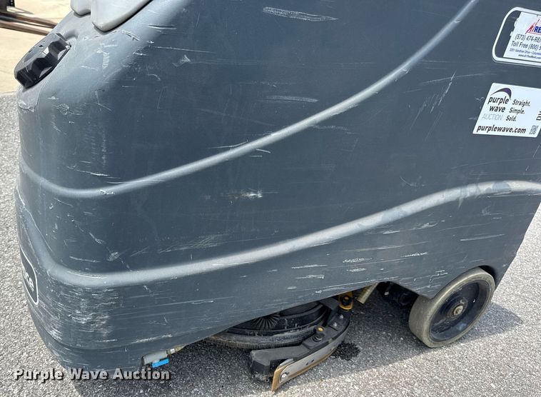 image for item DV4193 Advance SC1500 X20D floor scrubber