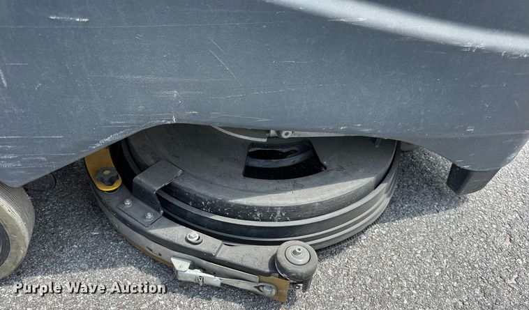 image for item DV4193 Advance SC1500 X20D floor scrubber