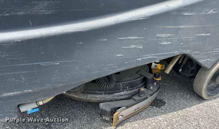 image for item DV4193 Advance SC1500 X20D floor scrubber