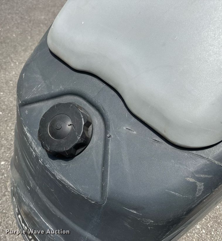 image for item DV4193 Advance SC1500 X20D floor scrubber