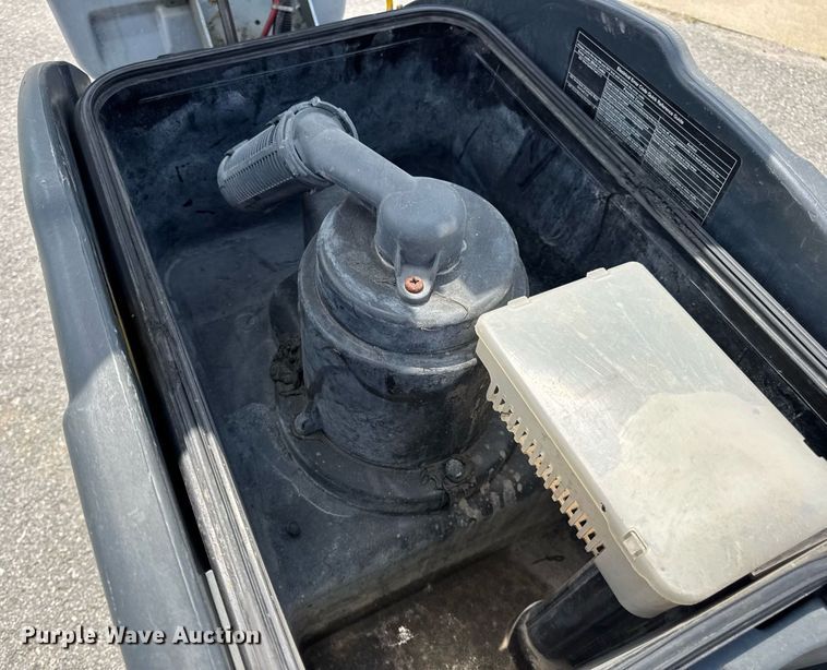 image for item DV4193 Advance SC1500 X20D floor scrubber