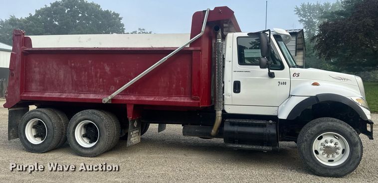image for item DV4194 2003 International 7600 6X4 dump truck