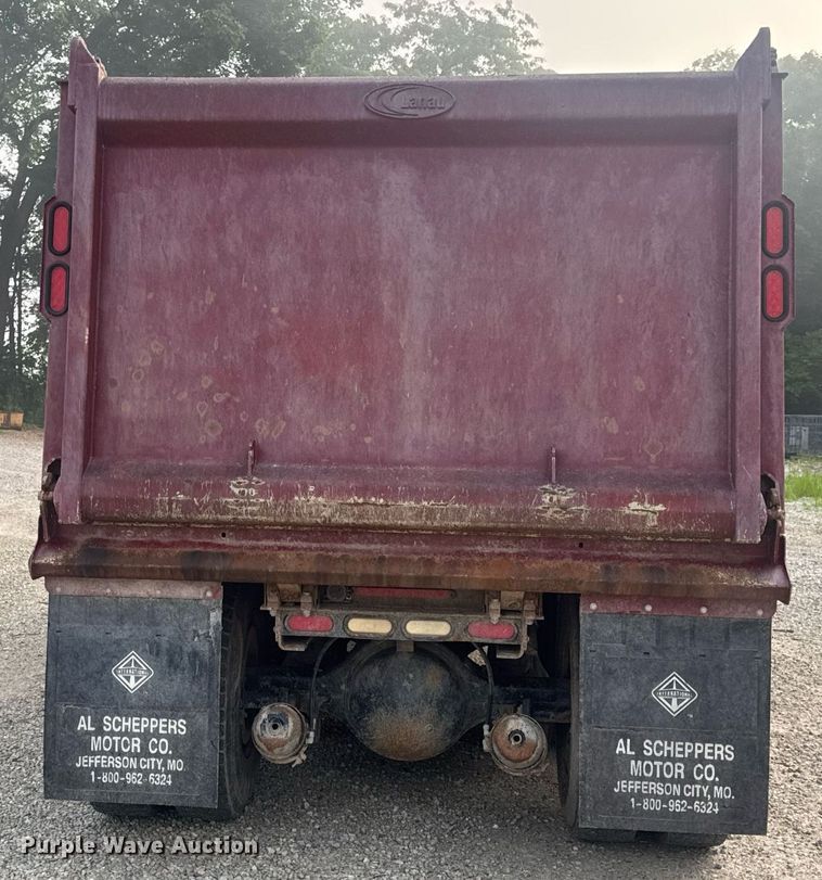 image for item DV4194 2003 International 7600 6X4 dump truck