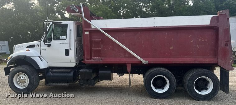 image for item DV4194 2003 International 7600 6X4 dump truck