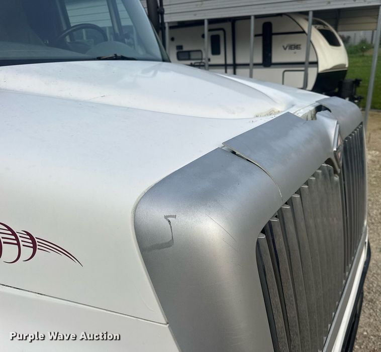 image for item DV4194 2003 International 7600 6X4 dump truck