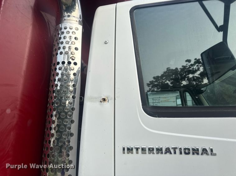 image for item DV4194 2003 International 7600 6X4 dump truck