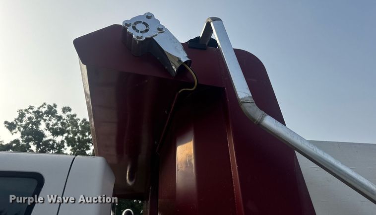 image for item DV4194 2003 International 7600 6X4 dump truck