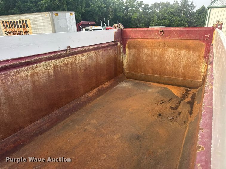 image for item DV4194 2003 International 7600 6X4 dump truck