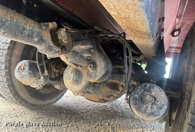 image for item DV4194 2003 International 7600 6X4 dump truck