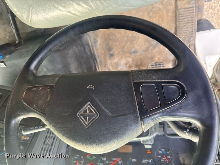 image for item DV4194 2003 International 7600 6X4 dump truck