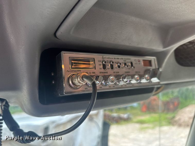 image for item DV4194 2003 International 7600 6X4 dump truck