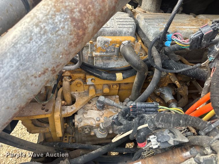 image for item DV4194 2003 International 7600 6X4 dump truck