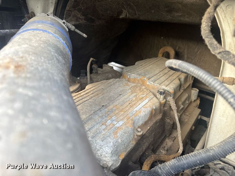 image for item DV4194 2003 International 7600 6X4 dump truck