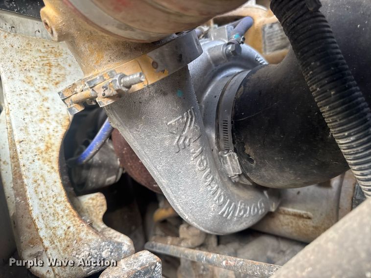 image for item DV4194 2003 International 7600 6X4 dump truck