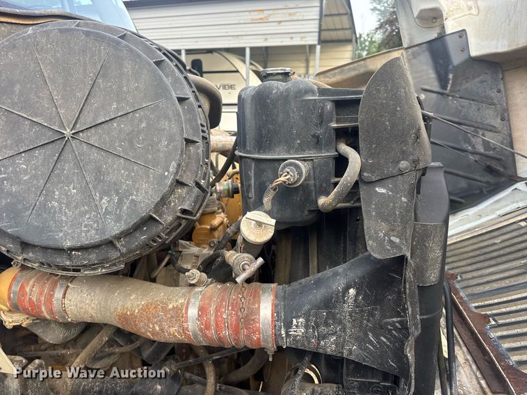 image for item DV4194 2003 International 7600 6X4 dump truck