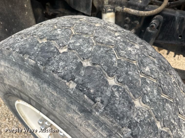 image for item DV4194 2003 International 7600 6X4 dump truck