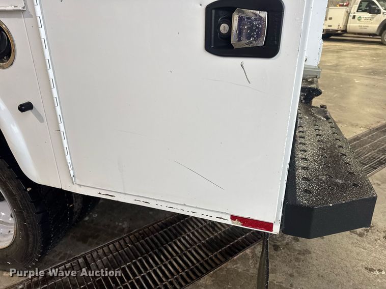 image for item DV4202 2017 Ford F450 Super Duty XL Crew Cab utility / service truck