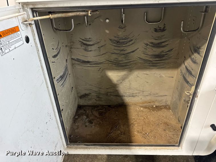 image for item DV4202 2017 Ford F450 Super Duty XL Crew Cab utility / service truck