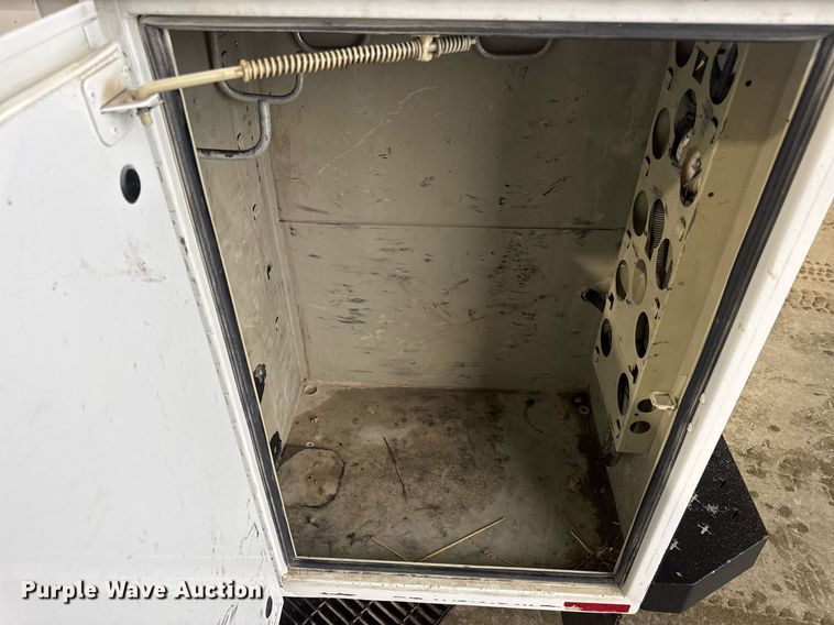 image for item DV4202 2017 Ford F450 Super Duty XL Crew Cab utility / service truck