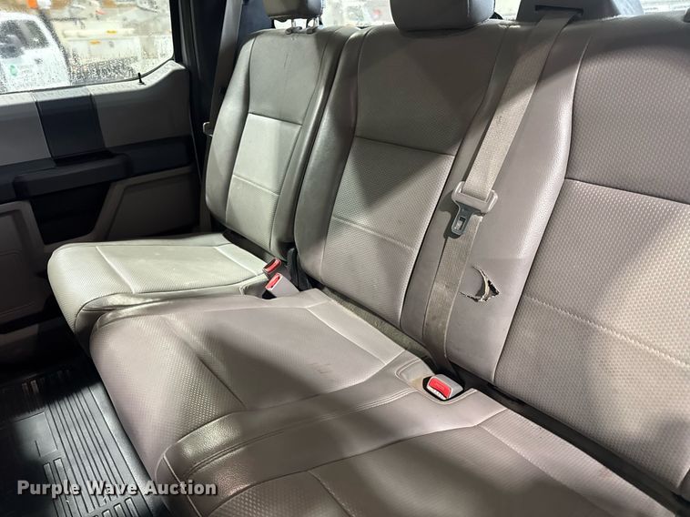 image for item DV4202 2017 Ford F450 Super Duty XL Crew Cab utility / service truck